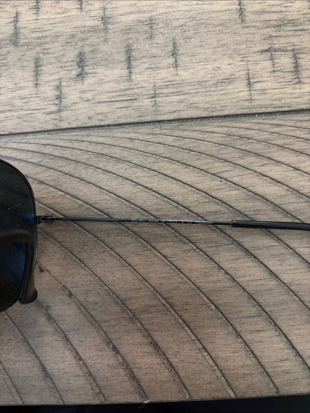 Ray-Ban Black Metal Aviator Sunglasses with Dark Lenses